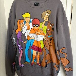 Scooby Doo Graphic Crewneck Sweater in Gray